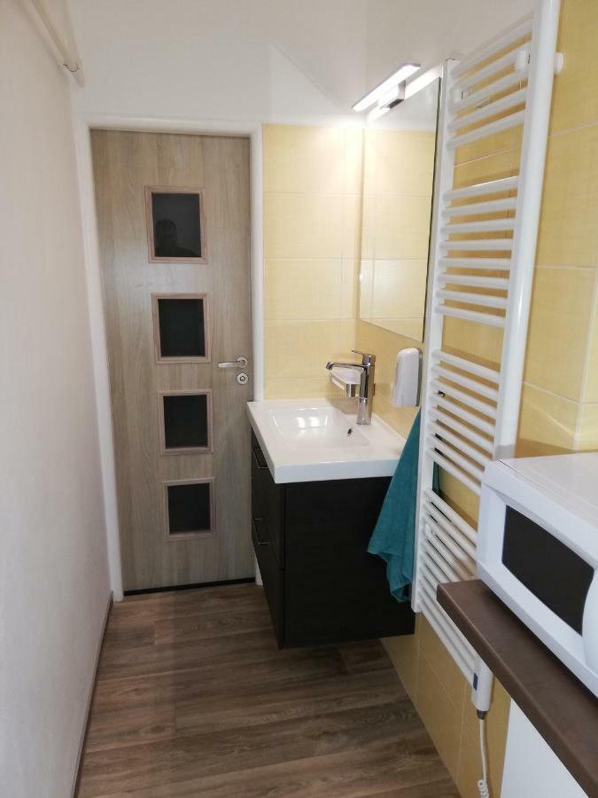Apartmany Pod Divadlem زنويمو المظهر الخارجي الصورة